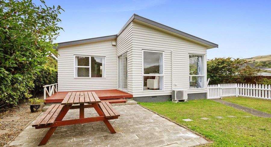  at 9A Redwood Avenue, Tawa, Wellington