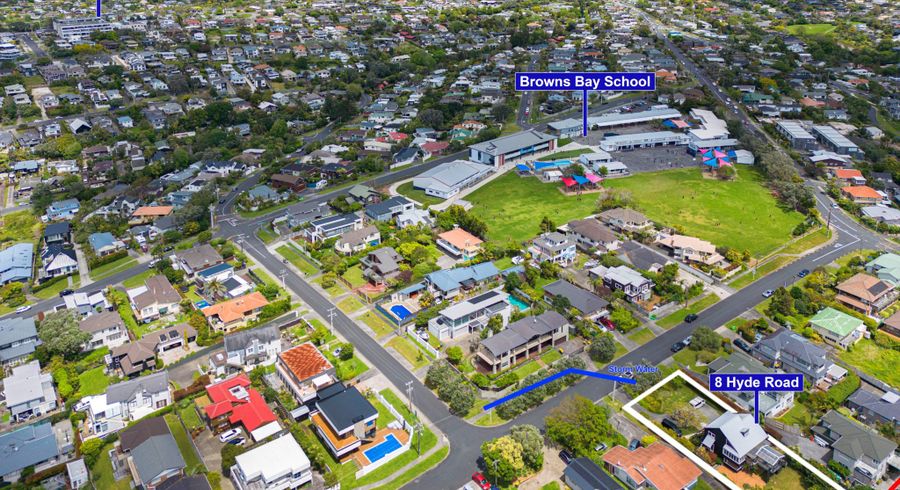  at 8 Hyde Road, Rothesay Bay, Auckland