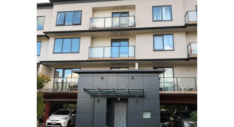  at 15/68 Mountain Road, Mount Wellington, Auckland