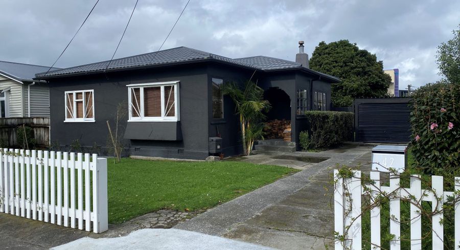  at 42 Beaumont Avenue, Alicetown, Lower Hutt, Wellington