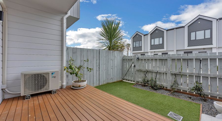  at 7/66 Swanson Road, Henderson, Waitakere City, Auckland
