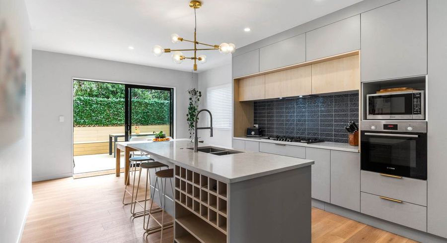  at 261B Glenfield Road, Hillcrest, North Shore City, Auckland