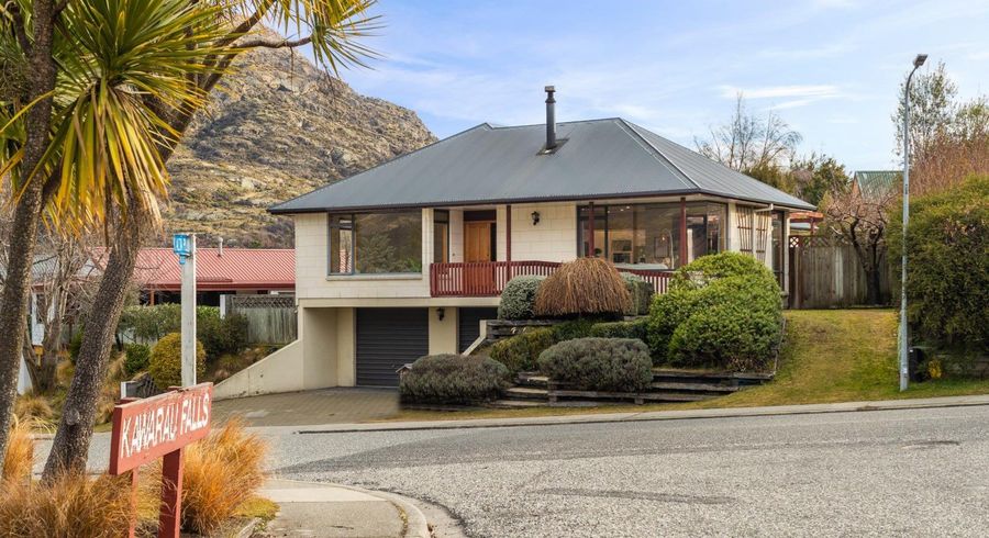  at 8 Remarkables Crescent, Frankton, Queenstown