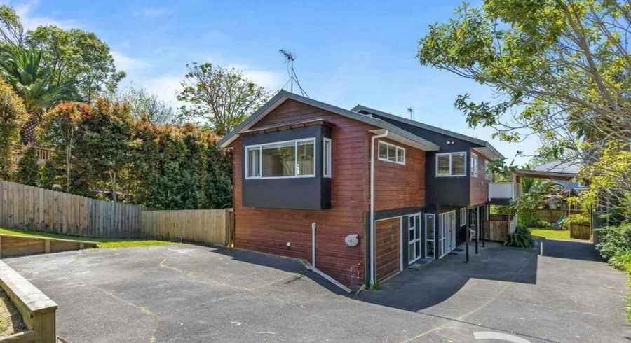  at 46 Tauhinu Road, Greenhithe, Auckland