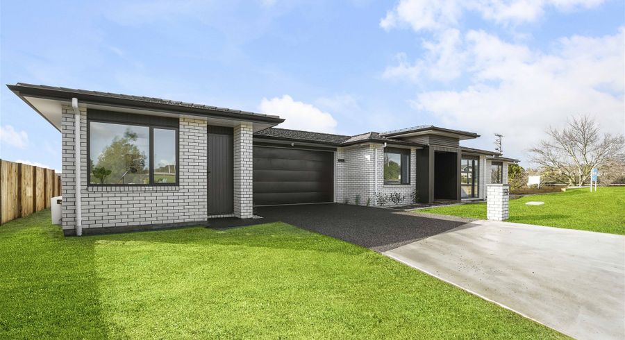  at 2 Maggie Place, Chartwell, Hamilton