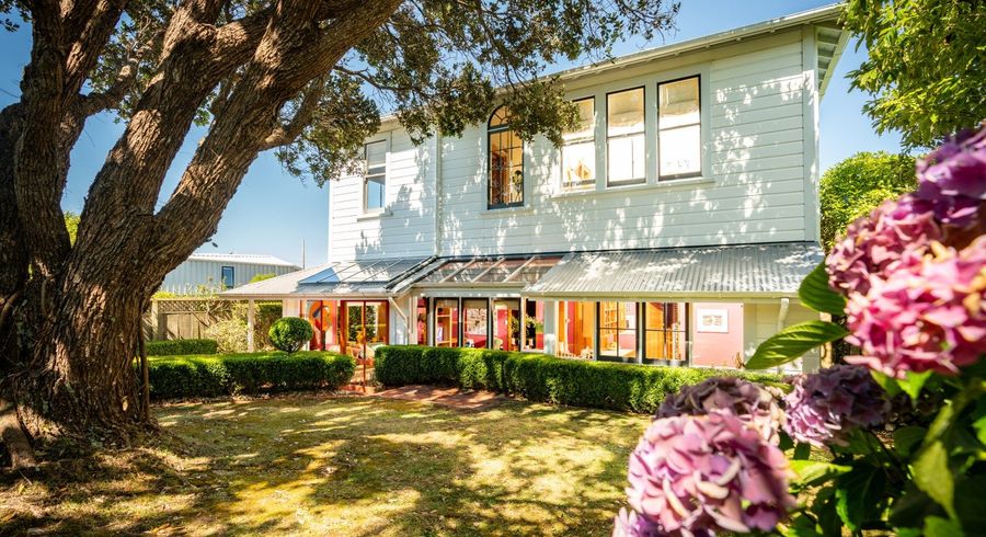  at 42 Central Terrace, Kelburn, Wellington