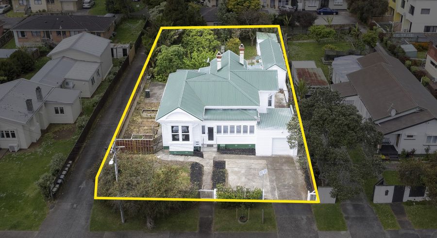  at 82 Church Street, Otahuhu, Auckland