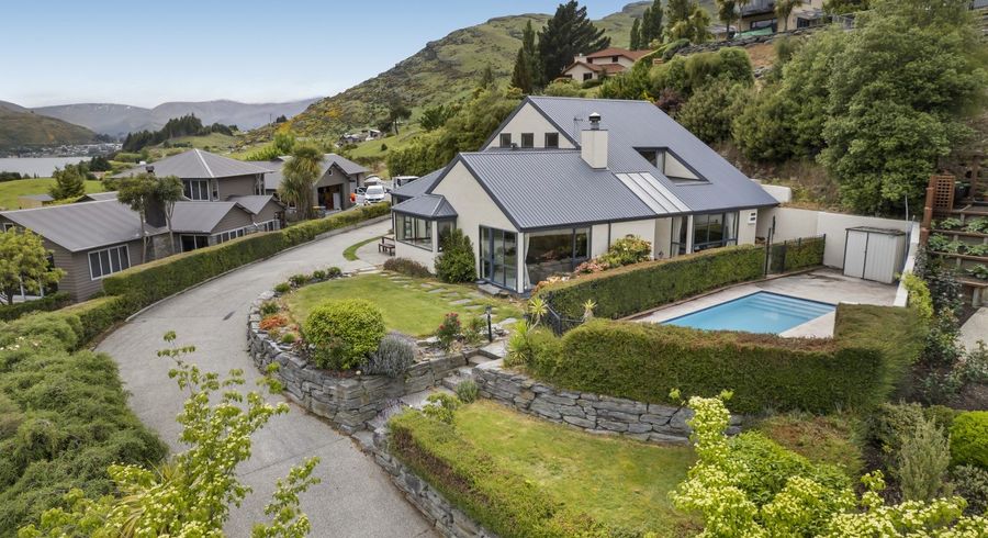  at 8 Elizabeth Place, Kelvin Heights, Queenstown