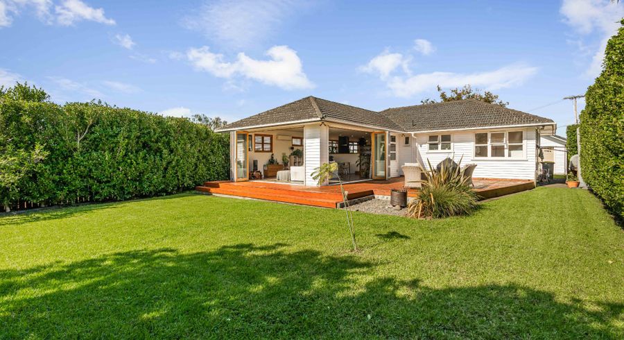  at 36 Totara Road, Te Atatu Peninsula, Waitakere City, Auckland