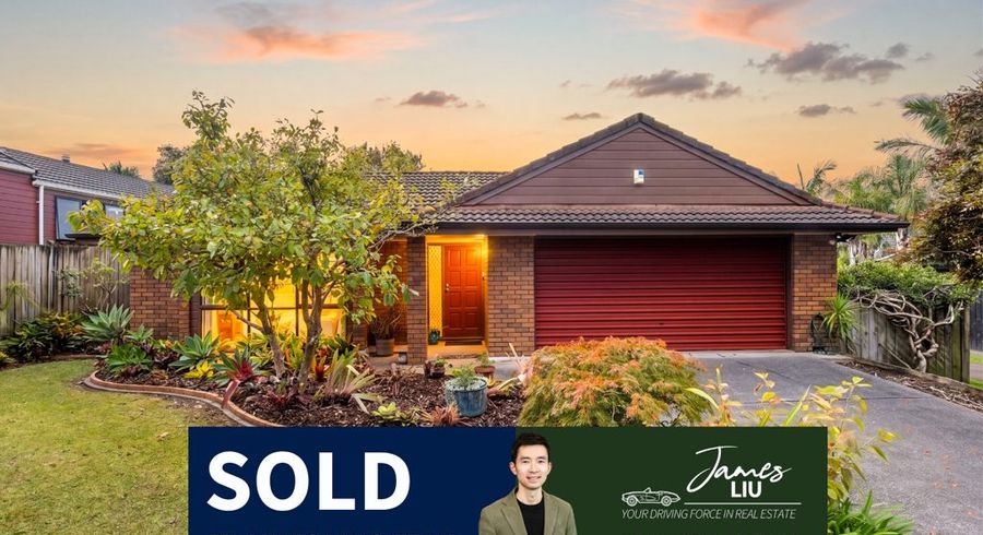  at 1 Crestview Place, Browns Bay, Auckland