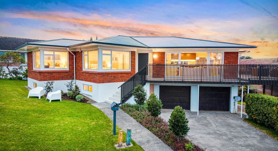  at 10 Fowler Street, Northcote, Auckland