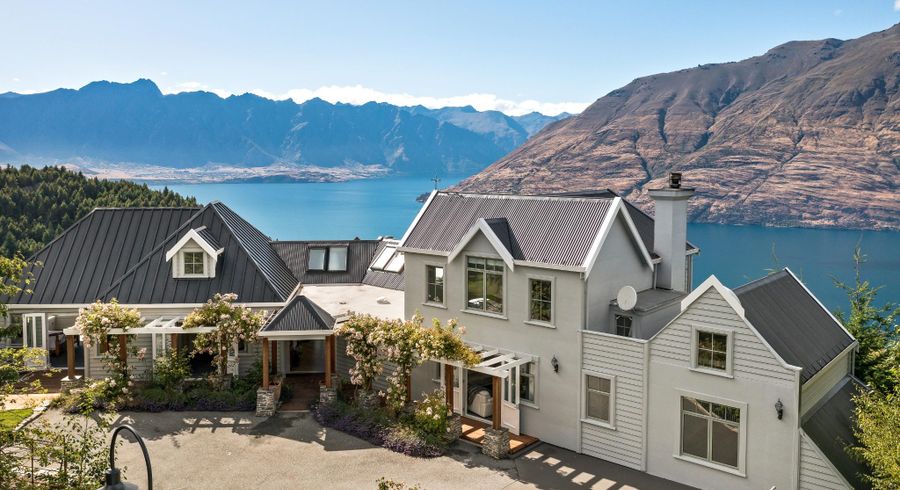 at 15 Summit Lane, Ben Lomond, Queenstown