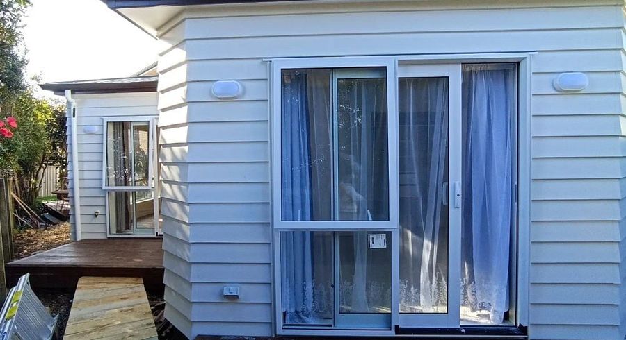  at Rothesay Bay, North Shore City, Auckland