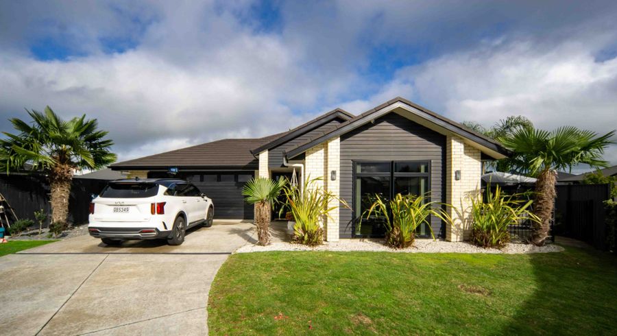  at 4 Ladeira Place, Fitzroy, Hamilton, Waikato