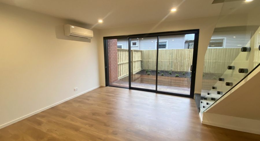  at 2/206 Geraldine Street, Edgeware, Christchurch