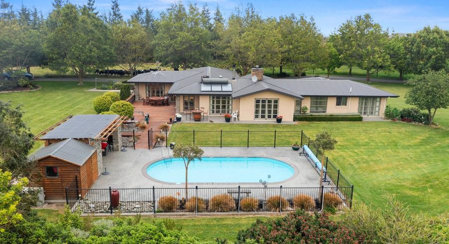  at 900 Loburn Whiterock Road, Loburn, Waimakariri, Canterbury