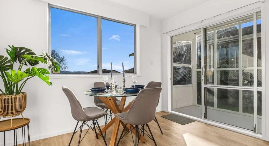  at 2/485 Blockhouse Bay Road, Blockhouse Bay, Auckland City, Auckland
