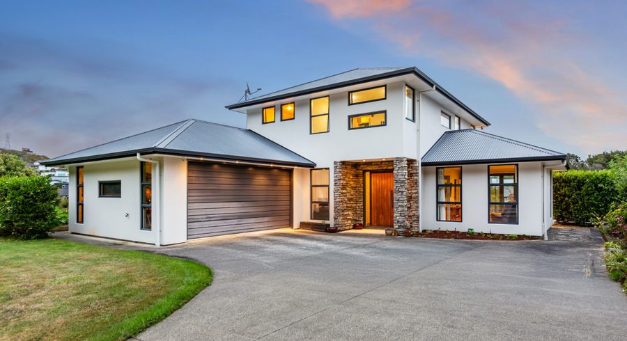  at 114 Navigation Drive, Whitby, Porirua