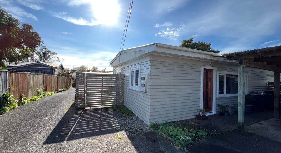  at 387 West Coast Road, Glen Eden, Waitakere City, Auckland