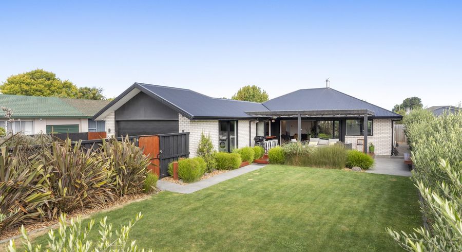  at 17 Chipping Lane, Redwood, Christchurch City, Canterbury