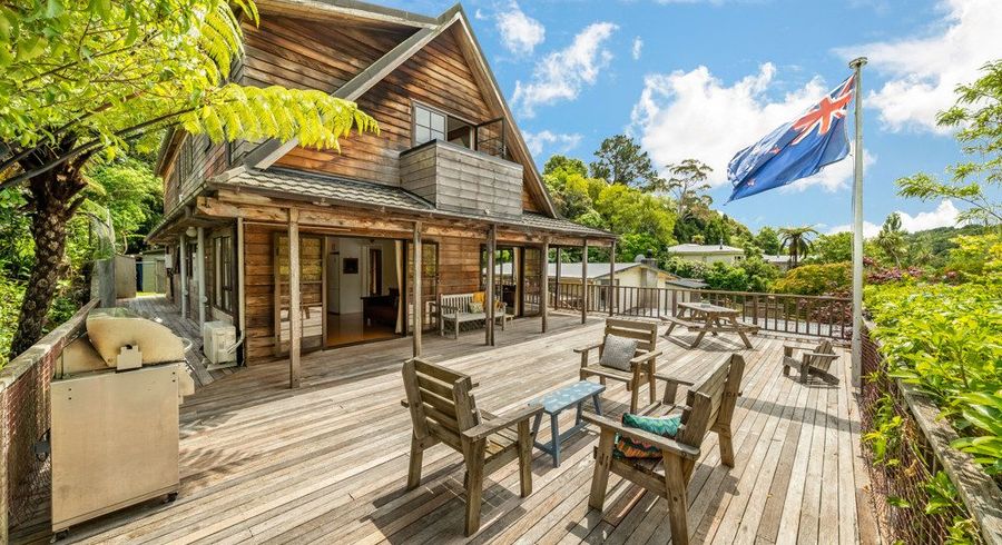  at 16 Jocelyn Crescent, Pinehaven, Upper Hutt, Wellington