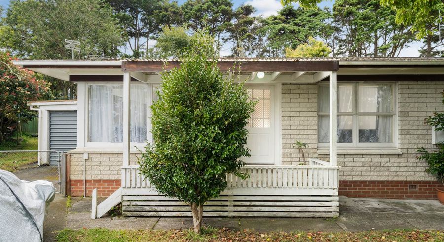  at 2/22 Gladys Avenue, Glenfield, Auckland