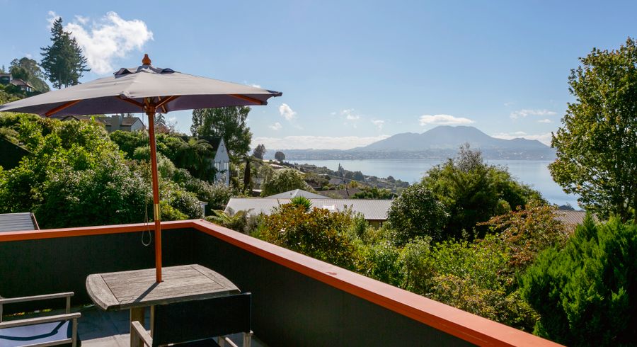  at 16 Brunette Drive, Acacia Bay, Taupo
