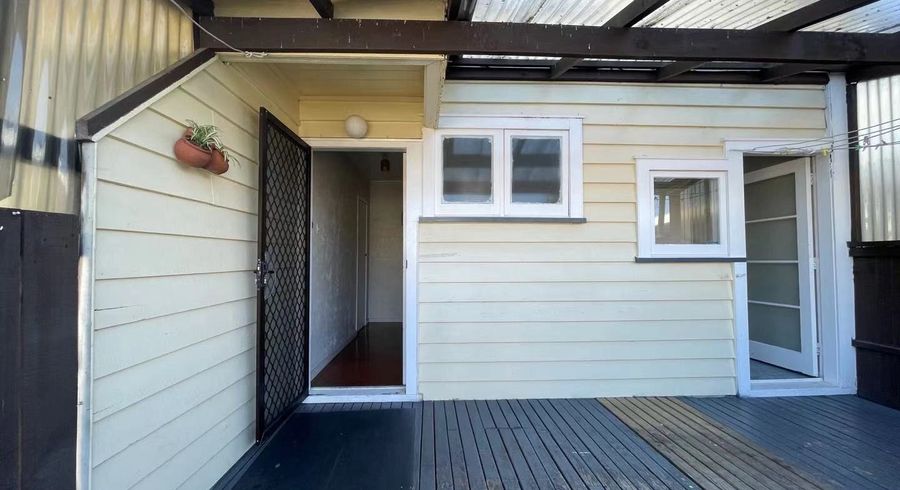  at 10b Avondale Road, Avondale, Auckland City, Auckland