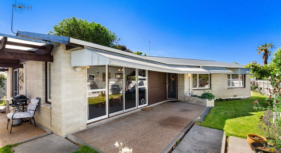  at 2/800 Willowpark Road South, Akina, Hastings