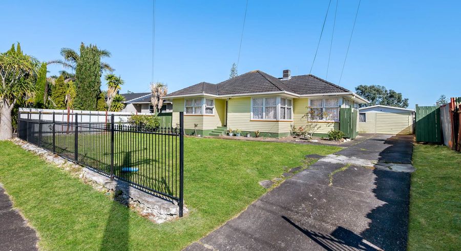  at 33 Haddon Street, Mangere East, Auckland
