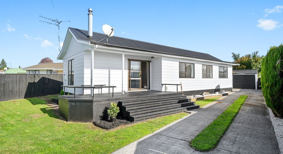  at 4 Bradley Place, Nawton, Hamilton
