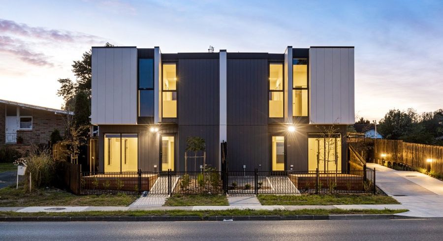  at 79 Edgecumbe Road, Henderson, Waitakere City, Auckland