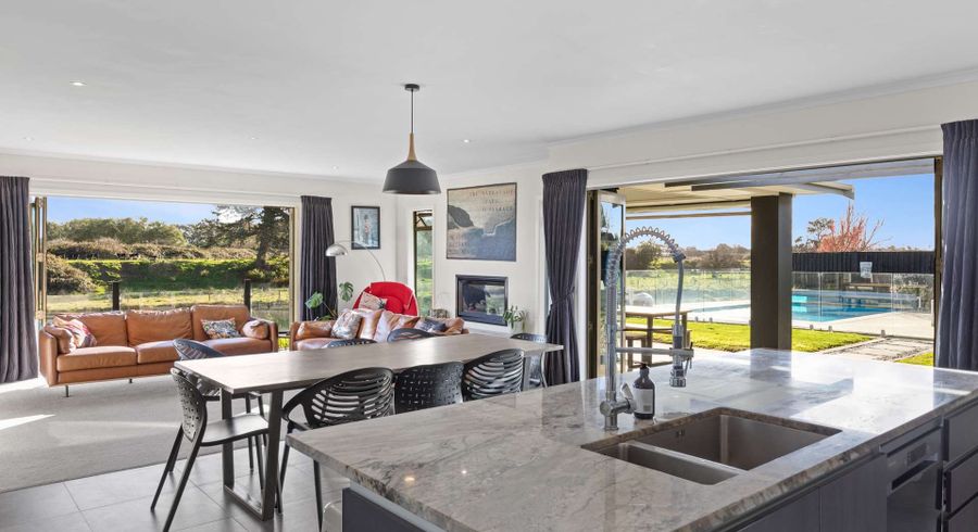  at 9 Doncaster Court, Awapuni, Palmerston North