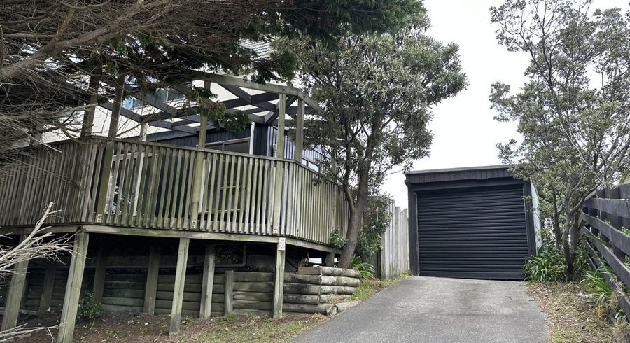  at 10 Frances Street, Waikanae Beach, Kapiti Coast, Wellington
