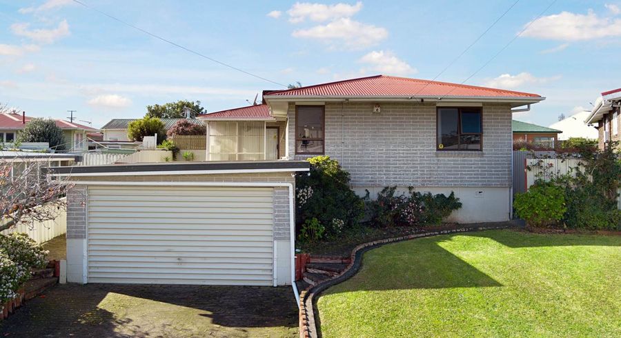  at 4 Falkirk Street, Blockhouse Bay, Auckland City, Auckland