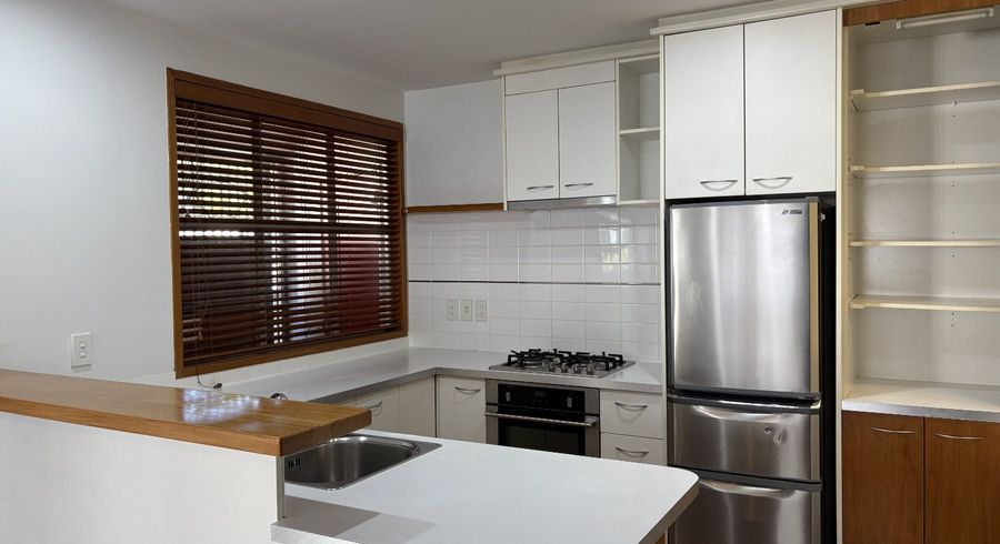  at 8 Madeira Lane, Grafton, Auckland City, Auckland