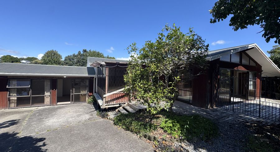  at 55 Blakeborough Drive, Forrest Hill, North Shore City, Auckland