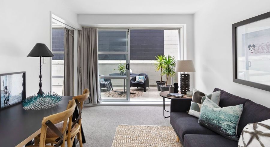  at 8 Clayton Street, Newmarket, Auckland City, Auckland