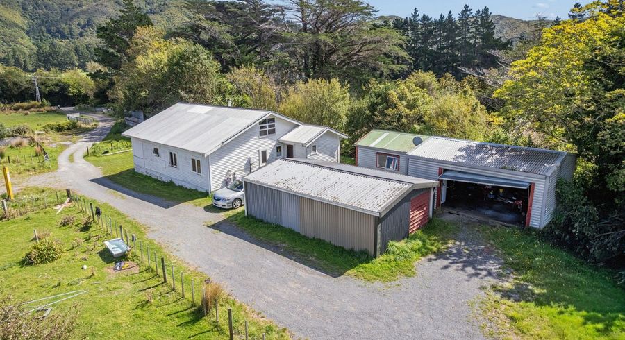  at 120 Upper Fitzherbert Road, Wainuiomata, Lower Hutt, Wellington