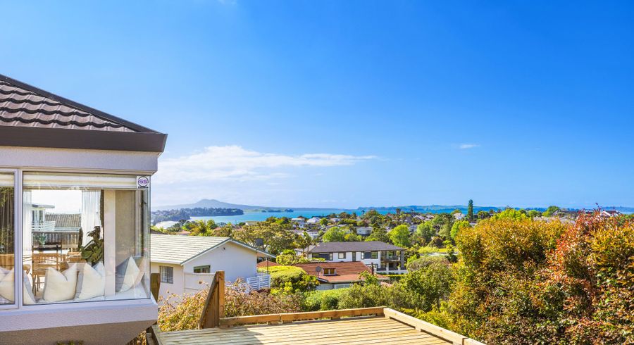  at 2/134 Bleakhouse Road, Mellons Bay, Manukau City, Auckland