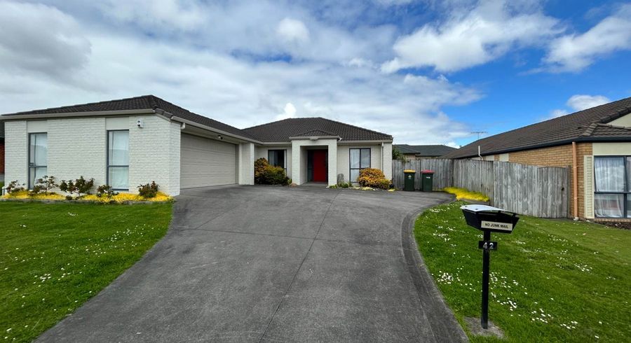  at 42 Newinn Crescent, East Tamaki Heights, Manukau City, Auckland