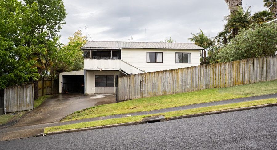  at 10 James Cook Drive, Welcome Bay, Tauranga, Bay Of Plenty