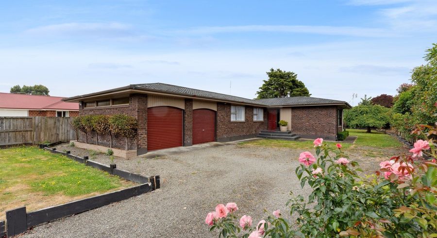  at 100 Huxley Street, Pahiatua