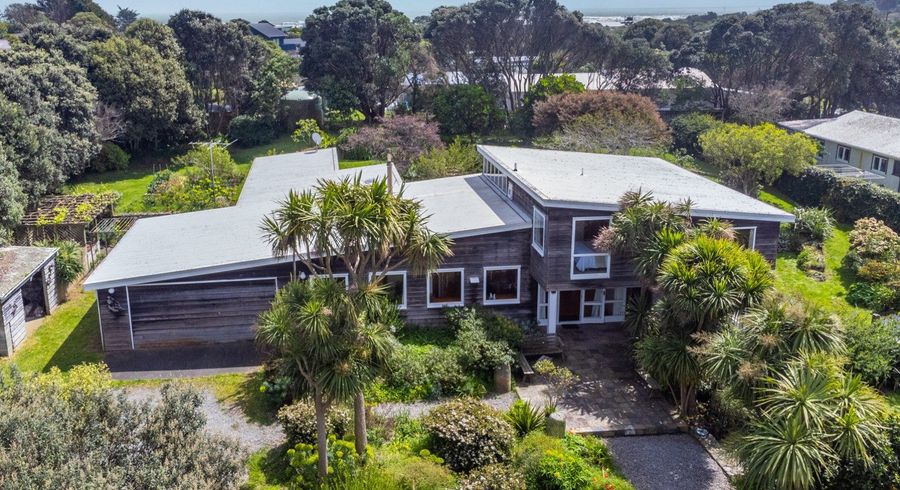  at 323 Te Horo Beach Road, Te Horo Beach, Ōtaki