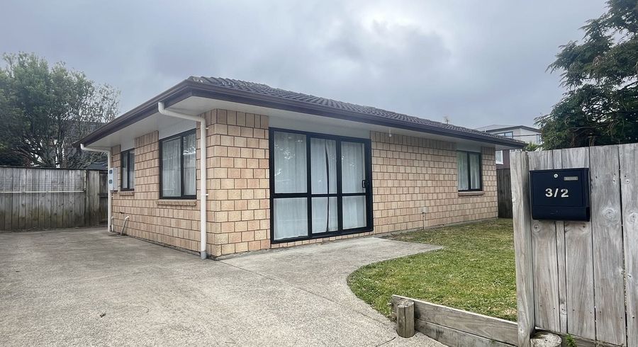  at 3/2 Swan Crescent, Pakuranga, Manukau City, Auckland