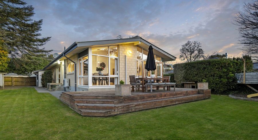  at 394 Cashmere Road, Westmorland, Christchurch City, Canterbury
