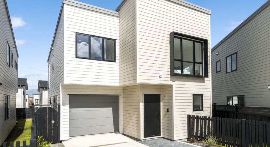  at 12 Whiteywood Street, Westgate, Waitakere City, Auckland