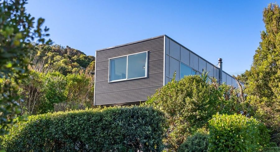  at 47 Korokoro Road, Korokoro, Lower Hutt, Wellington