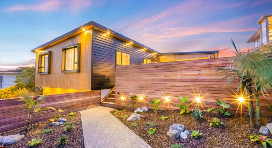  at 11 Lauderdale Road, Papakowhai, Porirua