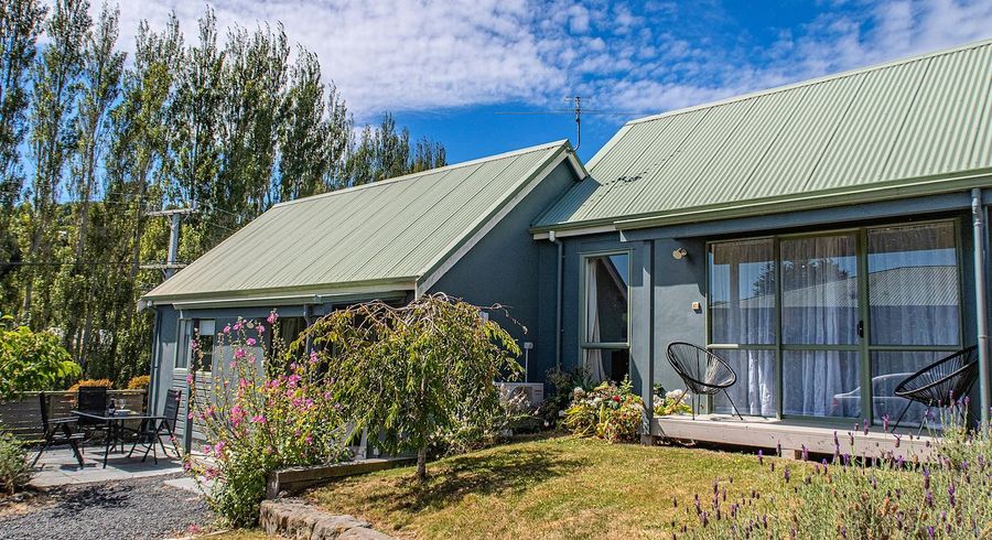  at 8 Allans Beach Road, Portobello, Dunedin